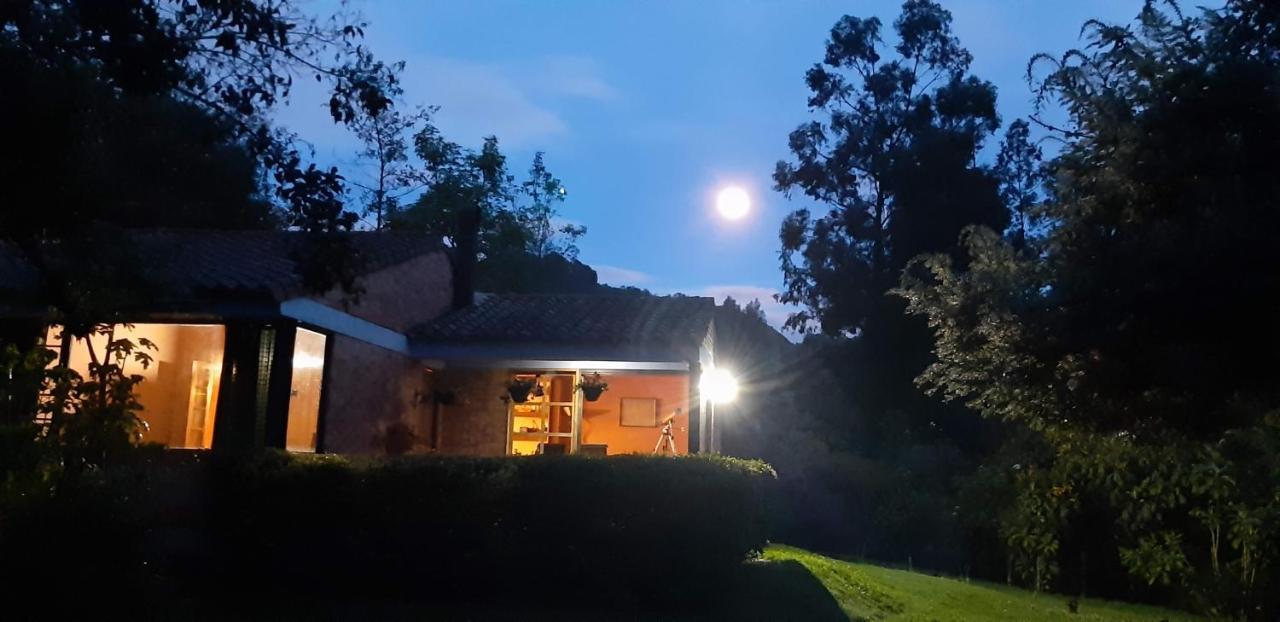 Casa Indigo * Tabio